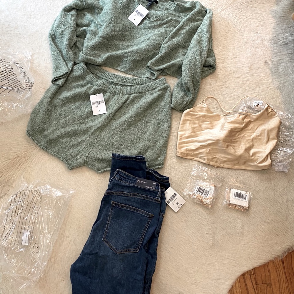 Brand new never worn lot of clothes!